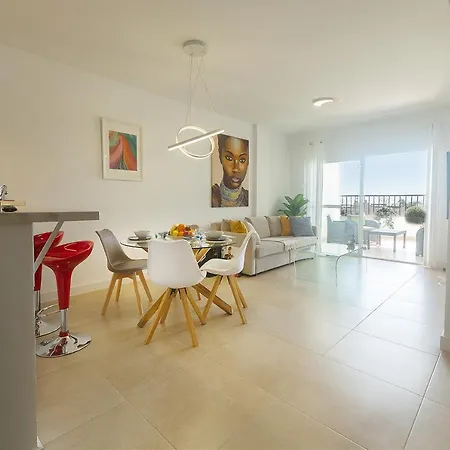 Apartment Beautiful With Sea Views! *