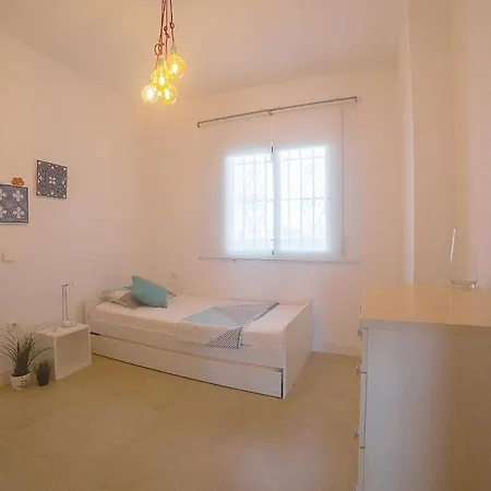 Apartment Beautiful With Sea Views! *
